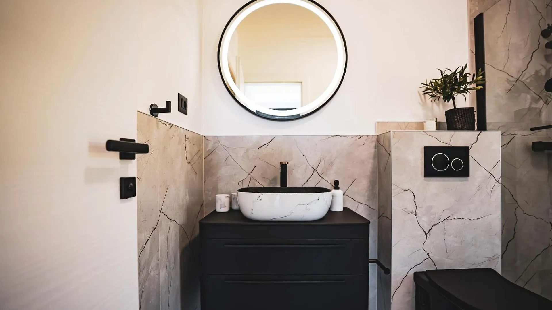 Villa Just Be Light By Trawelltopia - Pool, Wifi Kastela 0*,